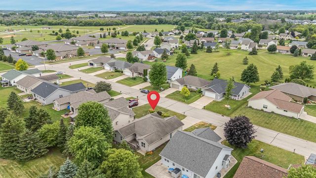 2361 INDY COURT, De Pere, WI 54115