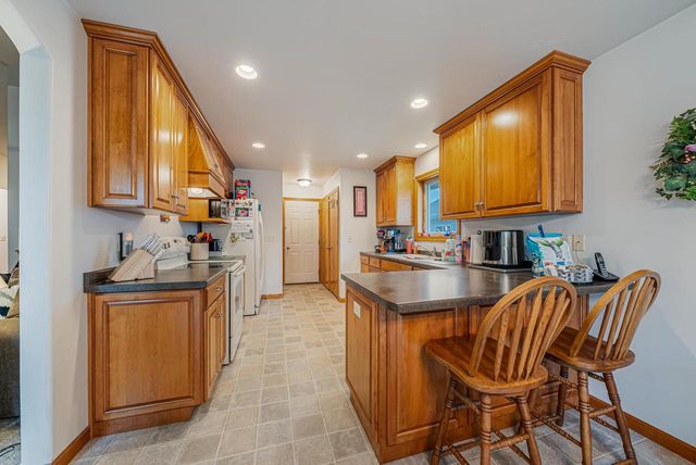 2361 INDY COURT, De Pere, WI 54115