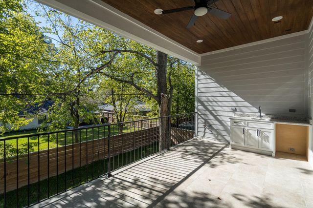 2311 Saxon Drive, Houston, TX 77018