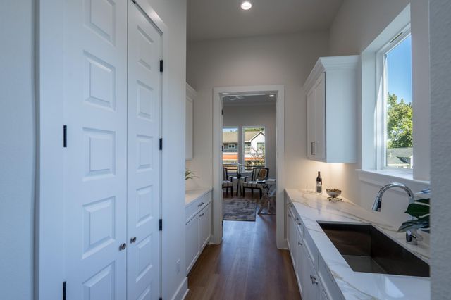 2311 Saxon Drive, Houston, TX 77018