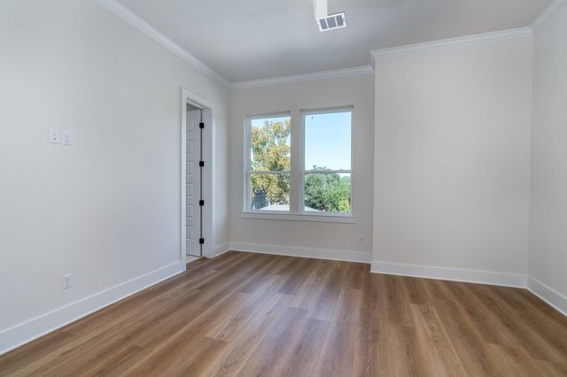 2311 Saxon Drive, Houston, TX 77018