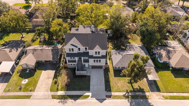 2311 Saxon Drive, Houston, TX 77018