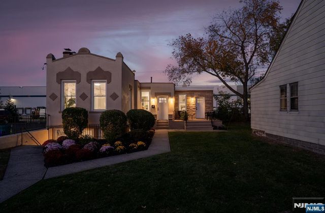 86 Roosevelt Avenue, Belleville, NJ 07109