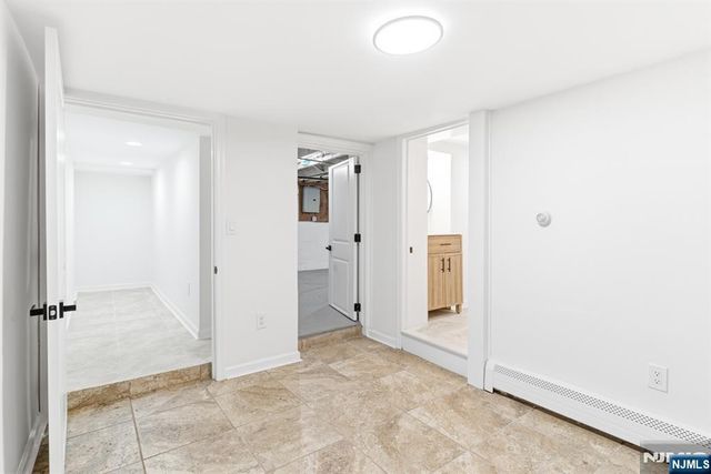 86 Roosevelt Avenue, Belleville, NJ 07109