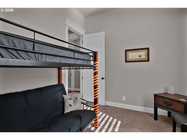 290 HARBOR St, Florence, OR 97439