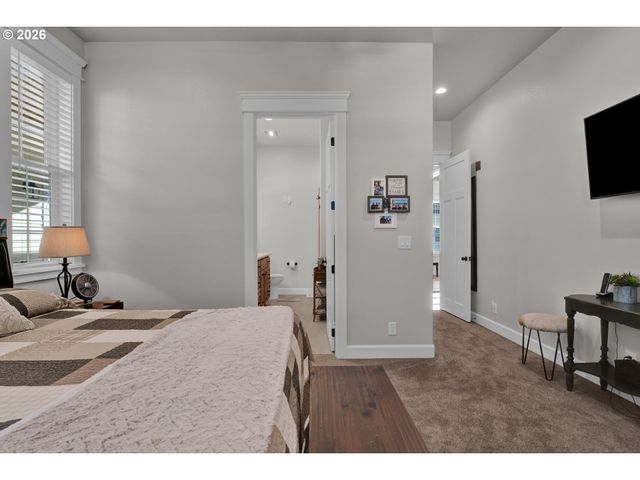 290 HARBOR St, Florence, OR 97439