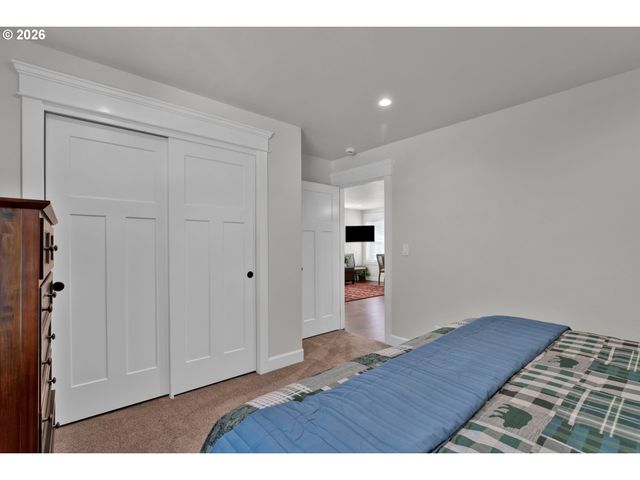 290 HARBOR St, Florence, OR 97439