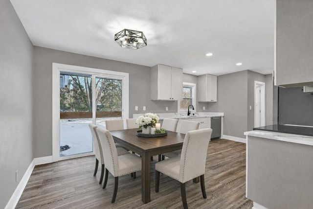 5105 S Small ROAD, New Berlin, WI 53151