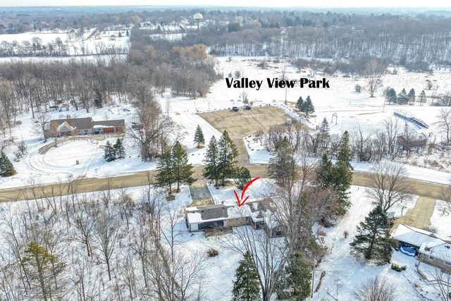5105 S Small ROAD, New Berlin, WI 53151