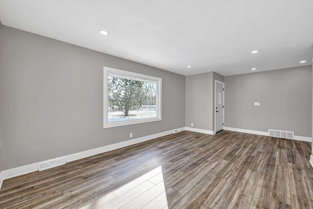 5105 S Small ROAD, New Berlin, WI 53151