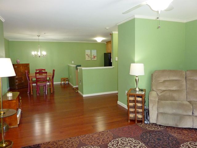 12 Ledgewood Hills Dr Apt 302, Nashua, NH 03062