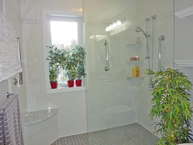 12 Ledgewood Hills Dr Apt 302, Nashua, NH 03062