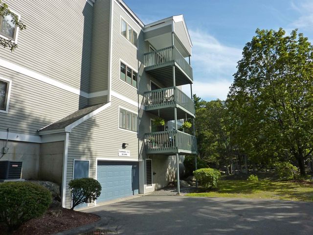 12 Ledgewood Hills Dr Apt 302, Nashua, NH 03062