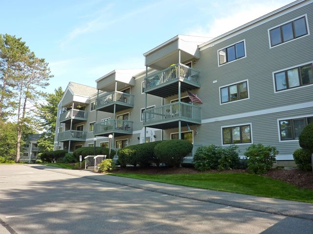 12 Ledgewood Hills Dr Apt 302, Nashua, NH 03062