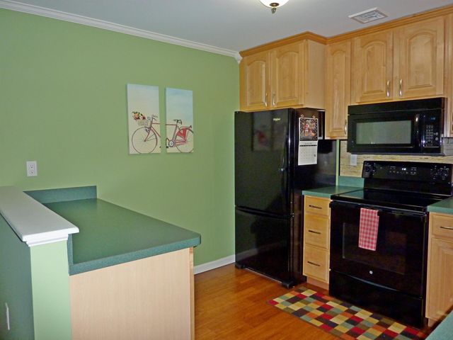 12 Ledgewood Hills Dr Apt 302, Nashua, NH 03062