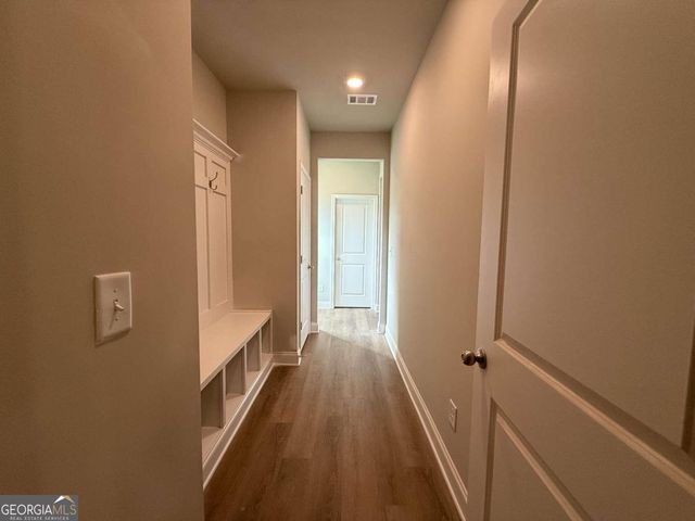 24 HIDDEN FIELDS Way, Hoschton, GA 30548