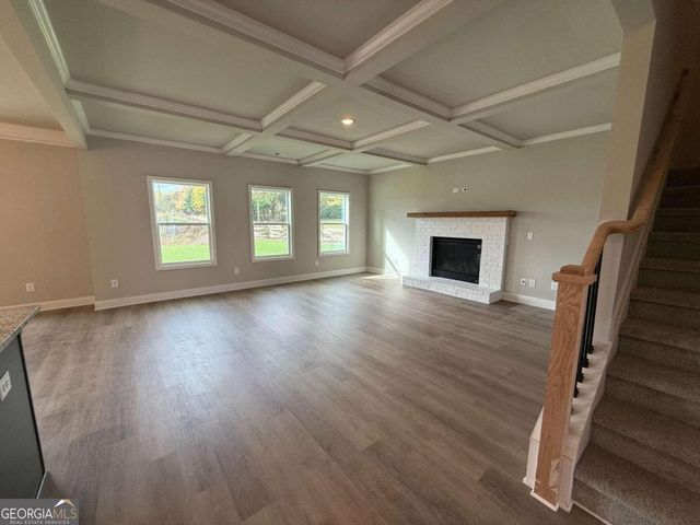 24 HIDDEN FIELDS Way, Hoschton, GA 30548