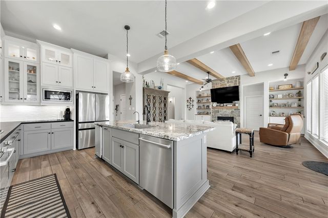 1963 Cottonwood Terrace Court, College Station, TX 77845