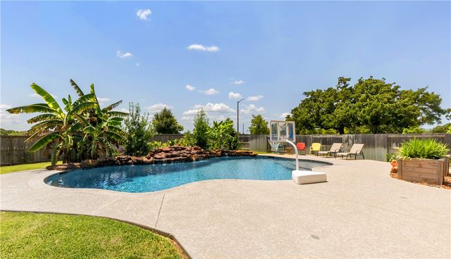 1963 Cottonwood Terrace Court, College Station, TX 77845