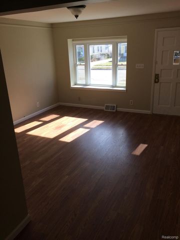 164 W MOREHOUSE Avenue N, Hazel Park, MI 48030