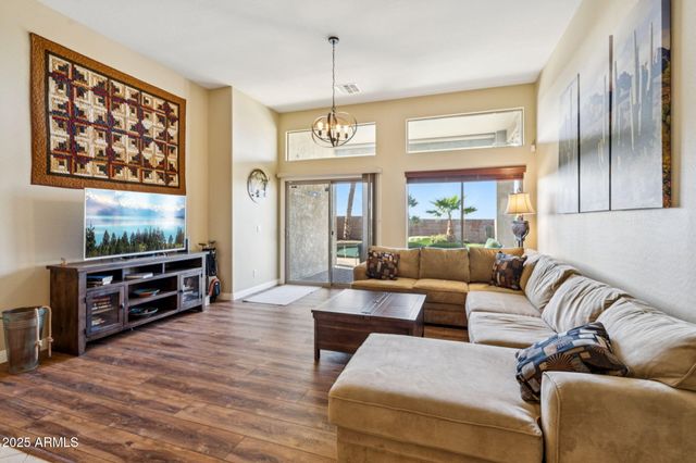 21814 N SUNSET Drive, Maricopa, AZ 85139