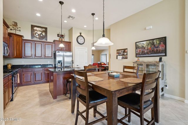 21814 N SUNSET Drive, Maricopa, AZ 85139