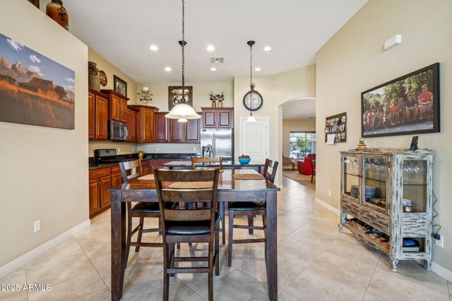 21814 N SUNSET Drive, Maricopa, AZ 85139