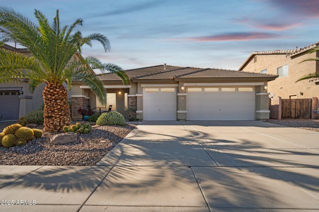 21814 N SUNSET Drive, Maricopa, AZ 85139