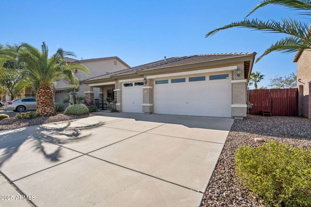 21814 N SUNSET Drive, Maricopa, AZ 85139