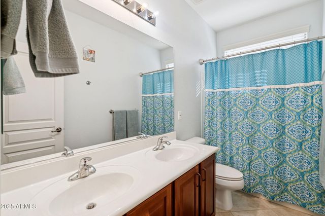 21814 N SUNSET Drive, Maricopa, AZ 85139