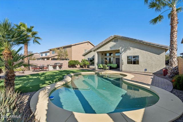 21814 N SUNSET Drive, Maricopa, AZ 85139