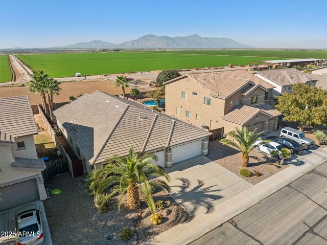 21814 N SUNSET Drive, Maricopa, AZ 85139