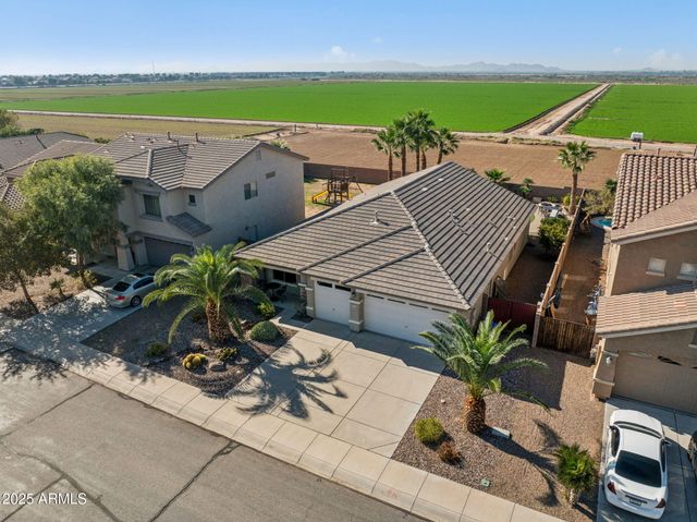 21814 N SUNSET Drive, Maricopa, AZ 85139