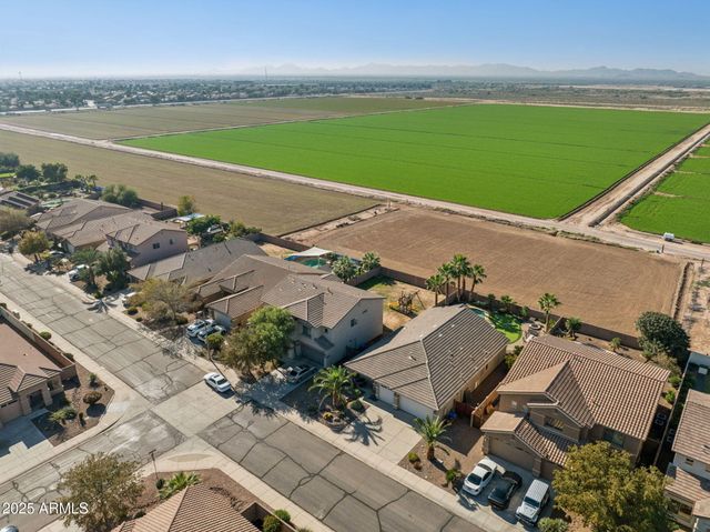 21814 N SUNSET Drive, Maricopa, AZ 85139