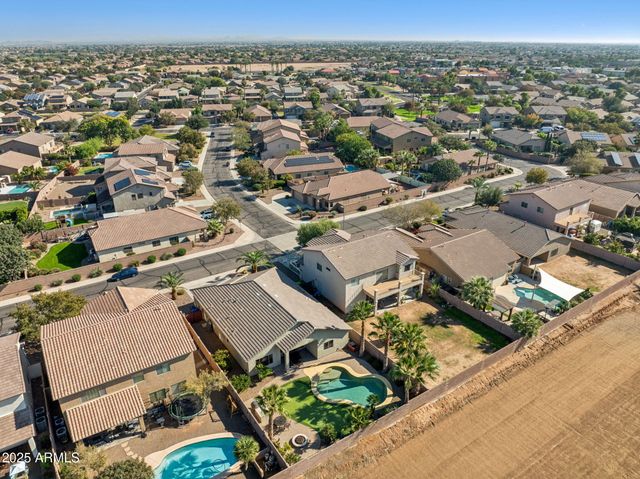 21814 N SUNSET Drive, Maricopa, AZ 85139