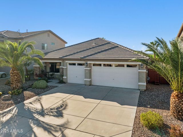 21814 N SUNSET Drive, Maricopa, AZ 85139