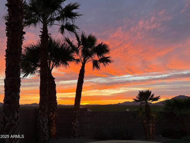 21814 N SUNSET Drive, Maricopa, AZ 85139