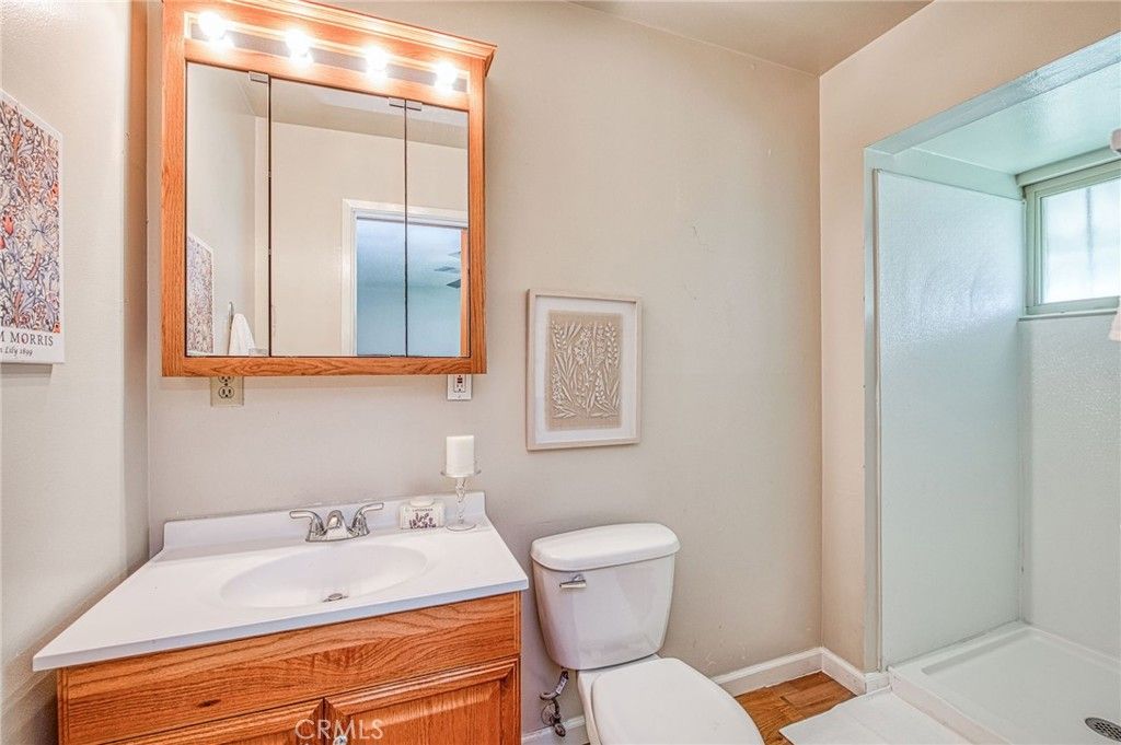 Image 25 of property listing at 638 W Sussex Way, Fresno, CA 93705