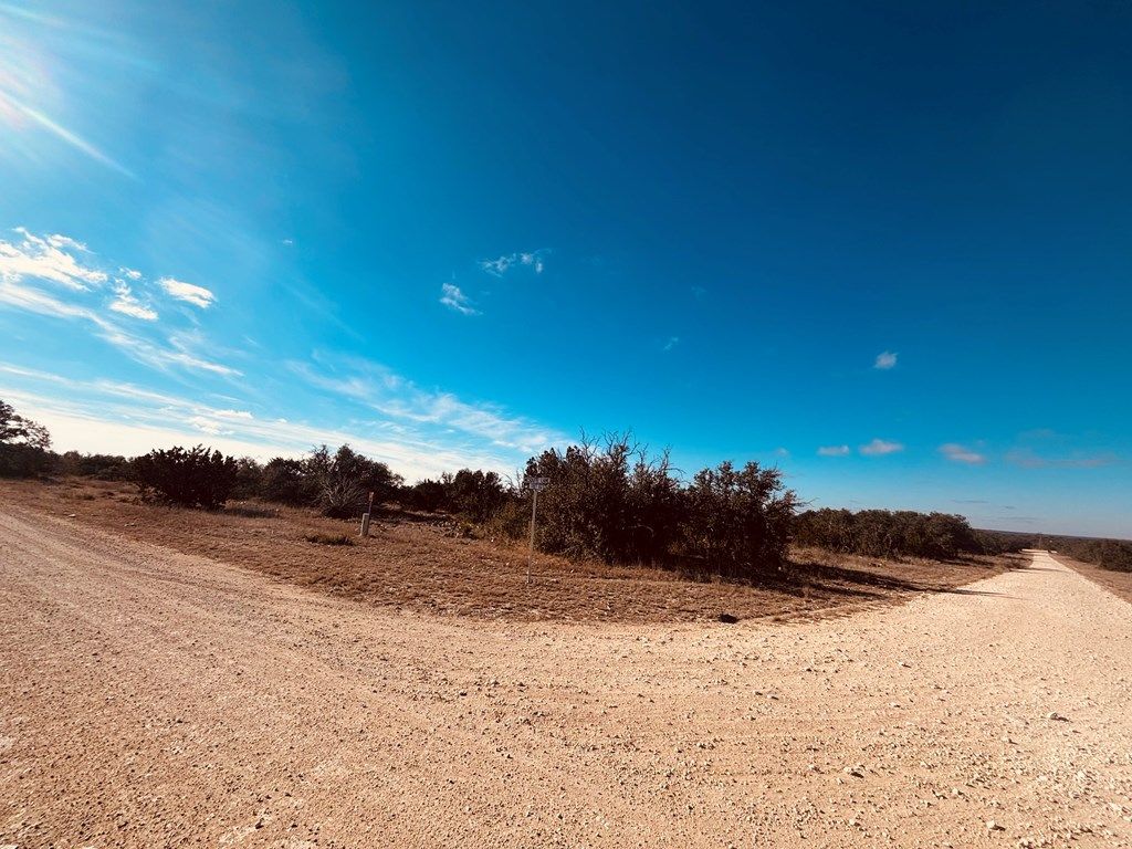 Image 8 of property listing at 320 Turkey Run Rd # 28, Eldorado, TX 76936