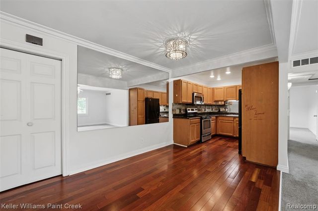 2311 Walton Boulevard 44, Rochester Hills, MI 48309