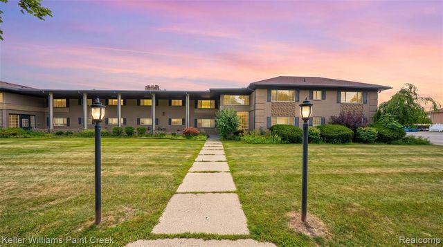 2311 Walton Boulevard 44, Rochester Hills, MI 48309