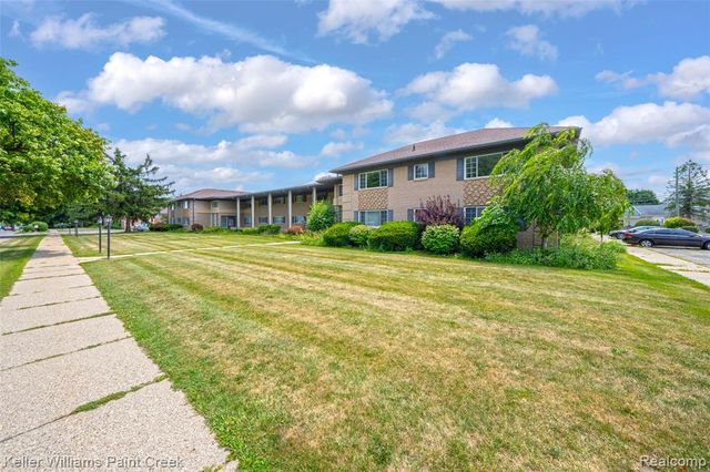 2311 Walton Boulevard 44, Rochester Hills, MI 48309