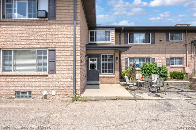2311 Walton Boulevard 44, Rochester Hills, MI 48309