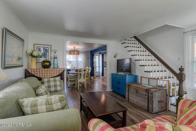 59 Kingsley Place, Ocean Grove, NJ 07756