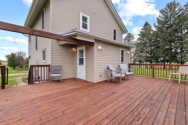 W10062 County Road DE, Beaver Dam, WI 53916