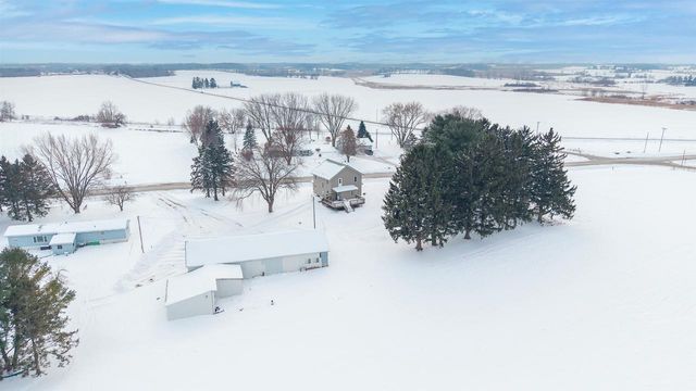 W10062 County Road DE, Beaver Dam, WI 53916