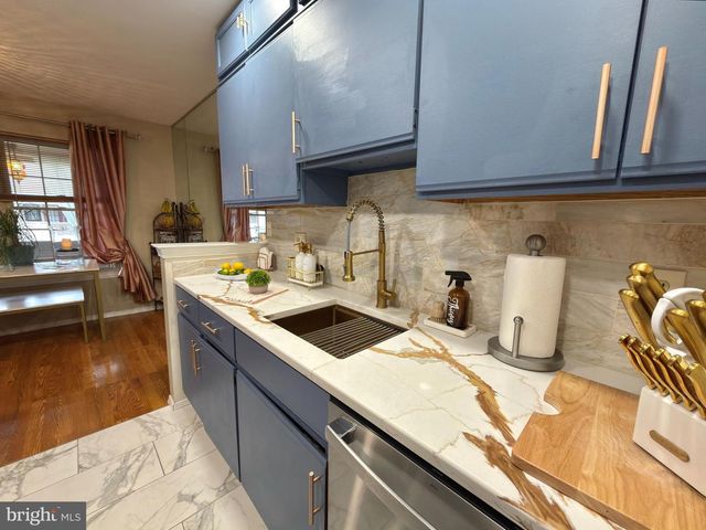 263 TAVISTOCK, Cherry Hill, NJ 08034