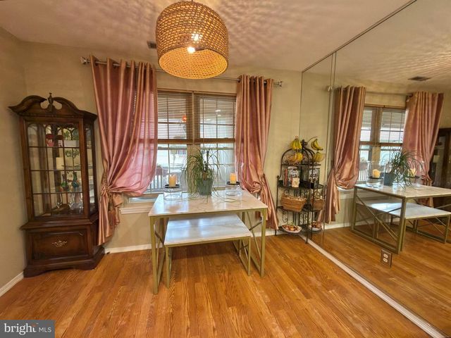 263 TAVISTOCK, Cherry Hill, NJ 08034