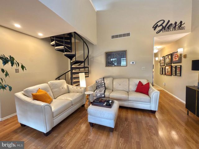 263 TAVISTOCK, Cherry Hill, NJ 08034