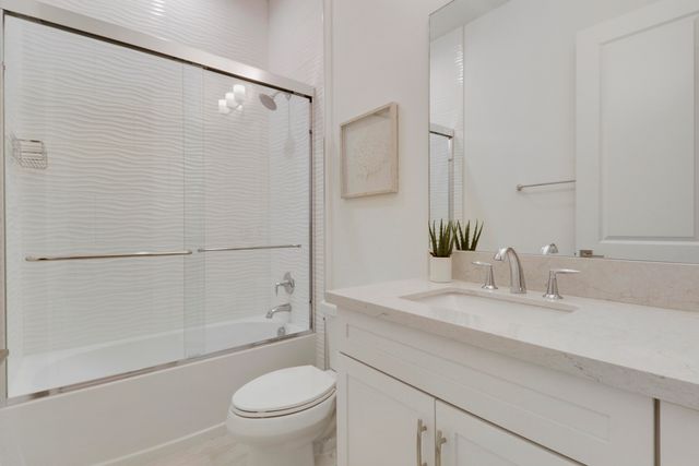 9952 REGENCY Way, Palm Beach Gardens, FL 33412